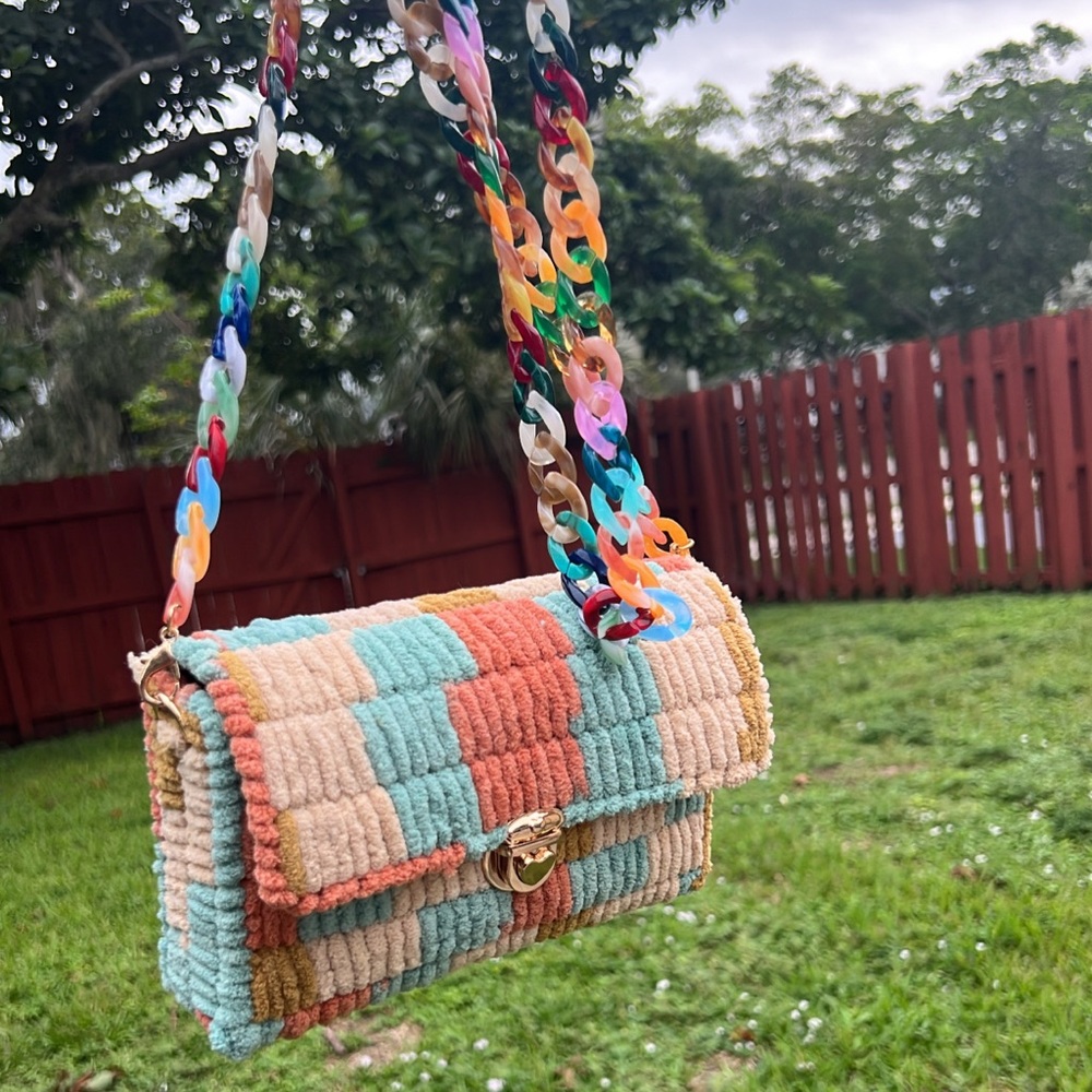 HANDMADE!! 👛 - Picture 2 of 2